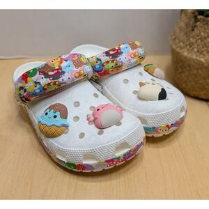 CROCS Squishmallows Classic Clogs with Maya, Archie, Cam, Avery Women's 9 NWT